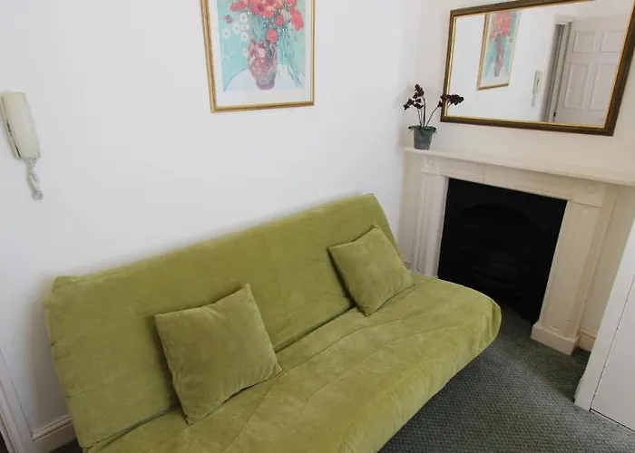 Stay In Serviced Apartments Queensway