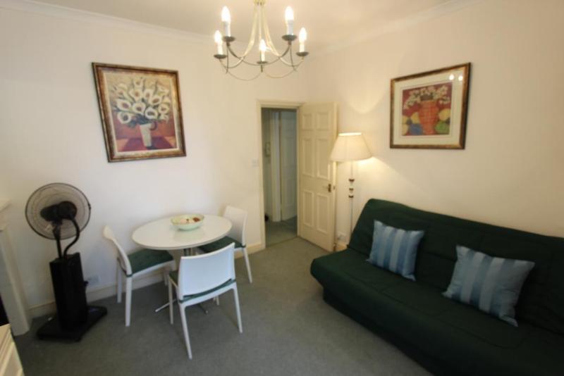 Hotel In Serviced Queensway